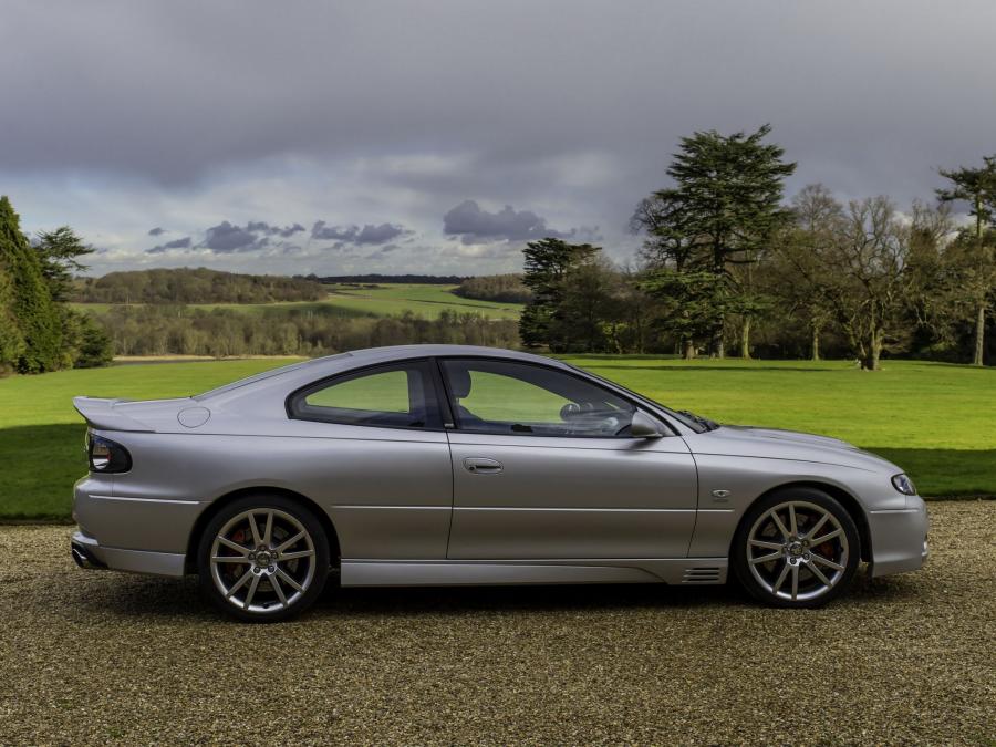  Vauxhall Monaro VXR 2005 года  (фото 16 из 21)